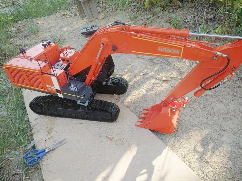 Hitachi 870 RC Excavator Model Big Metal Toy for Adults